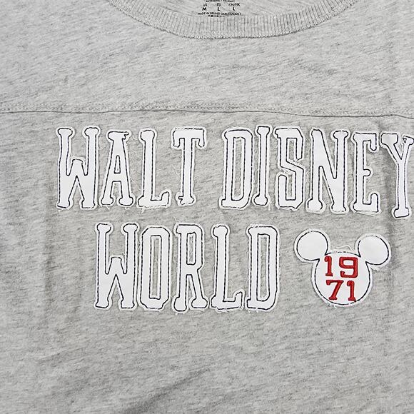 Walt Disney World Shirt Womens Medium Gray Embroidered Logo 3/4 Sleeve Classic - Picture 9 of 16